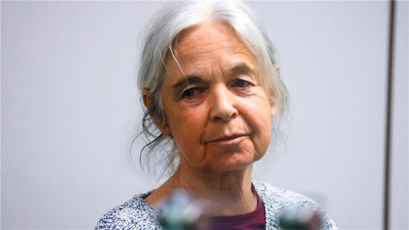 Ex-RAF-Terroristin: Klette kritisiert Prozess in umgebauter Reithalle In einer zum Gerichtssaal umgebauten Reithalle in Eitze wird der Ex-RAF-Terroristin Daniela Klette der Prozess gemacht.
