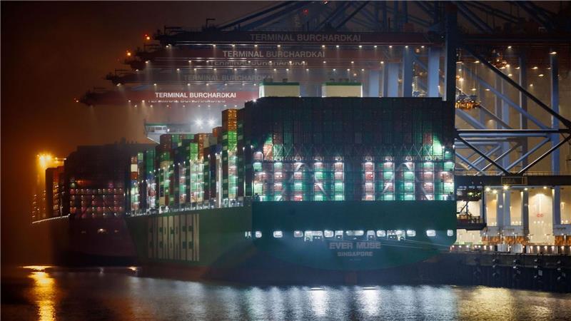 In etwa 180 von 5.300 untersuchten Warengruppen lag der deutsche Anteil am weltweiten Export zuletzt bei mindestens 30 Prozent