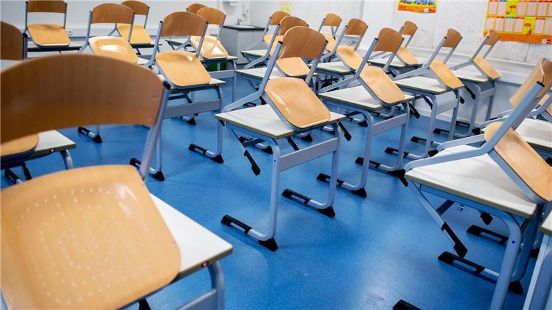 In ganz Niedersachsen blieben die Schulen wegen des Wintersturms „Elli“ zeitweise geschlossen. (Symbolbild)