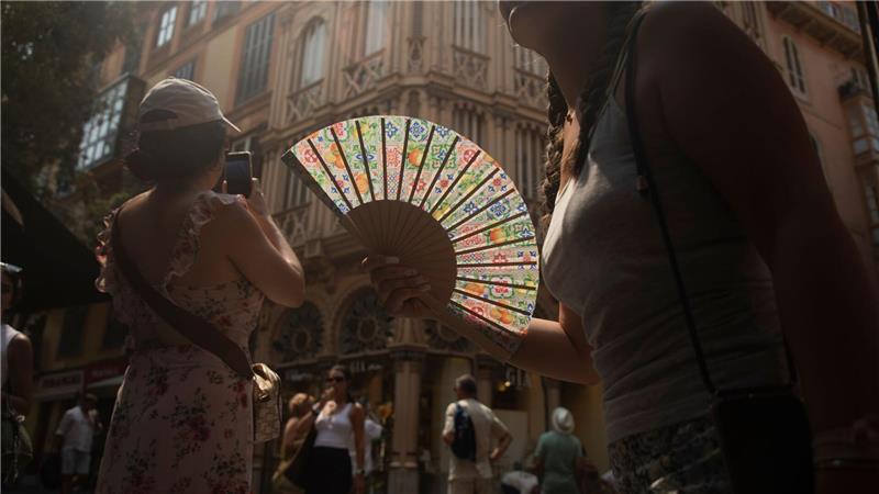 Deutsche Feuerwehrleute in Spanien - 40 Waldbrände zugleich In manchen Teile Spaniens gab es in den vergangenen Wochen fast täglich Höchsttemperaturen von fast 40 Grad oder auch darüber.