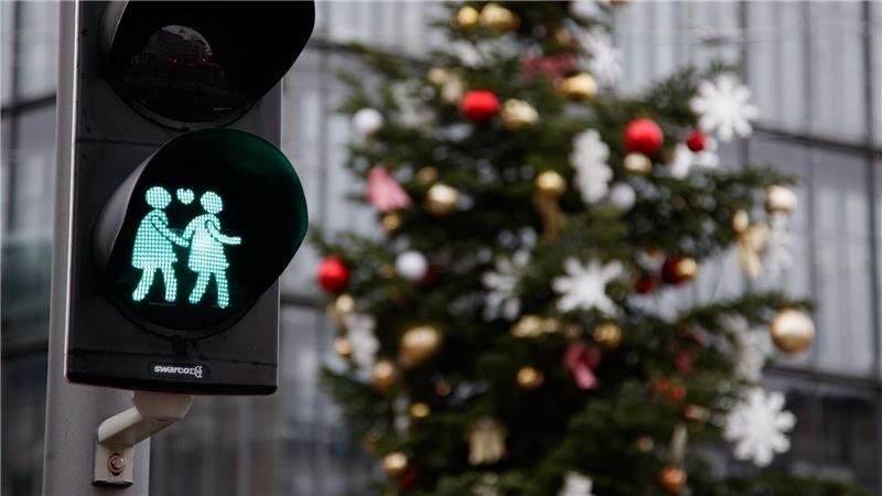 In vielen Städten leuchten gleichgeschlechtliche Paare. (Archivbild)