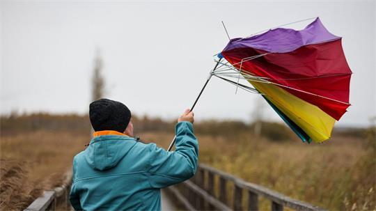 In weiten Teilen Deutschlands ist es stürmisch.