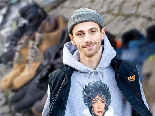 Influencer und Sänger Fynn Kliemann beteiligte sich an dem Rechercheprojekt. Fotos: dpa-Bildfunk