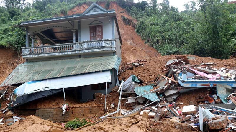 Dutzende Tote und Vermisste nach Taifun in Vietnam Infolge des Taifuns wurden den Angaben zufolge etwa 46.000 Häuser zerstört.