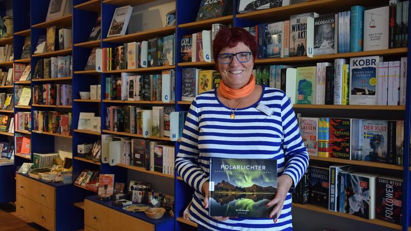 Buxtehuder Buchhandlung droht das Aus Inhaberin Bettina Zwirlein in ihrer Buchhandlung Allerleibuch am Torfweg in Buxtehude.