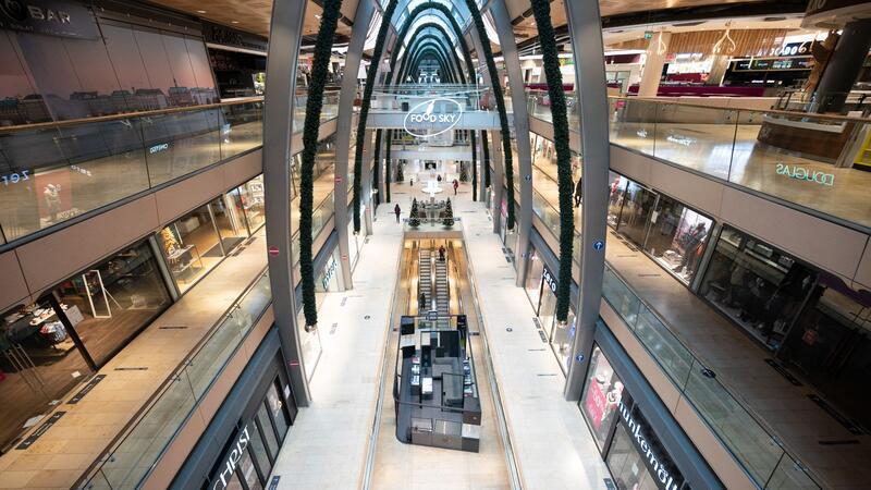 Innenansicht der Europapassage in Hamburg.