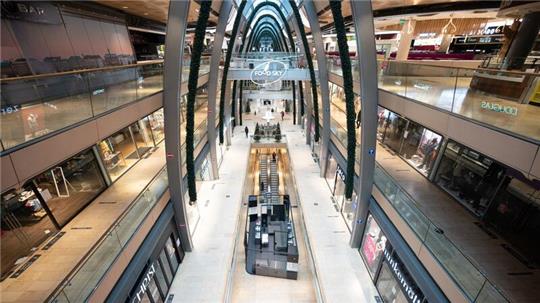 Innenansicht der Europapassage in Hamburg.