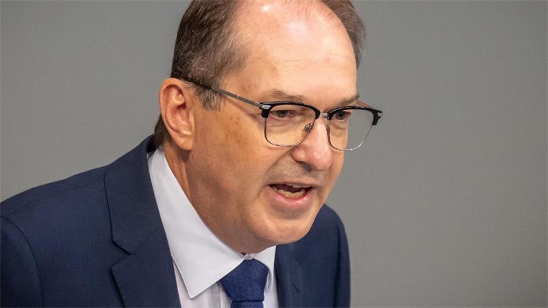 Innenminister Alexander Dobrindt war zu Gast bei „Maybrit Illner“. (Archivbild)