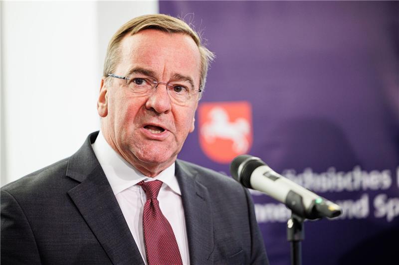 Mehr als 30 Handballerinnen erheben Vorwürfe gegen André Fuhr Innenminister Boris Pistorius (SPD) ist in Niedersachsen für den Sport zuständig.