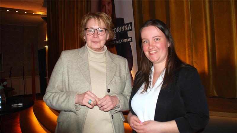 Innenministerin Daniela Behrens (links) und Landtagsabgeordnete Corinna Lange.