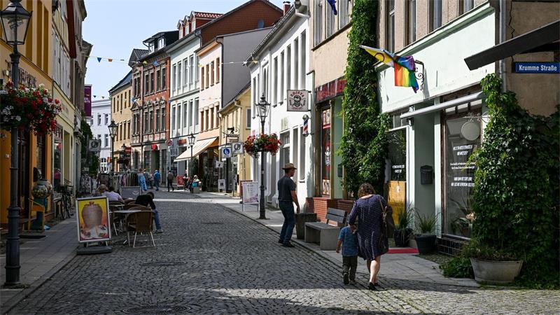 Innenstädte werden einer Umfrage zufolge wieder attraktiver. (Archivbild)