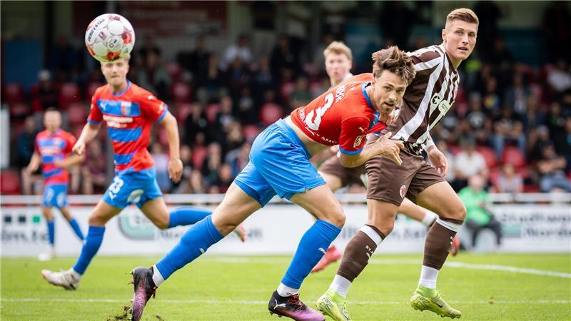 Innenverteidiger Tjorve Mohr hatte in Emden gute Möglichkeiten, das 3:1 zu erzielen. Doch die Vorentscheidung wollte nicht gelingen - und so fühlte sich die Punkteteilung wie eine Niederlage an.