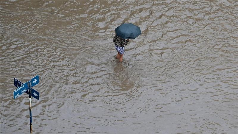 Zwölf Tote: Argentinische Stadt nach Unwetter „zerstört“ Innerhalb eines Tages fiel ein Drittel des durchschnittlichen Niederschlags pro Jahr.