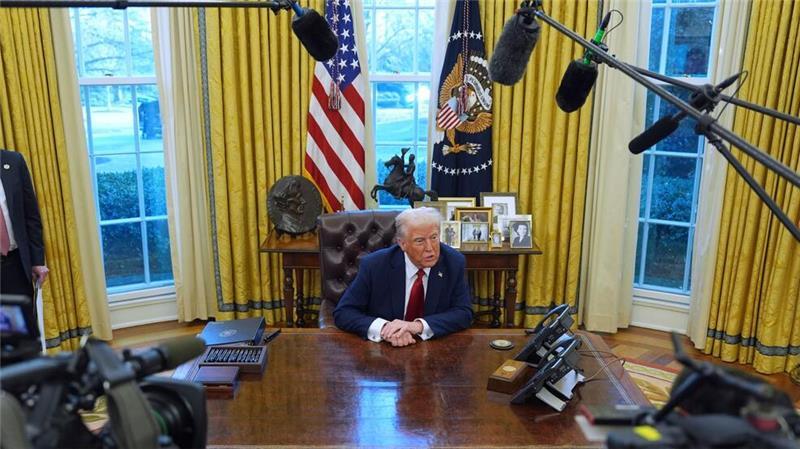 Ins Oval Office und in seine Regierungsmaschine Air Force One lässt Trump die Nachrichtenagentur AP vorerst nicht mehr rein. (Archivbild)