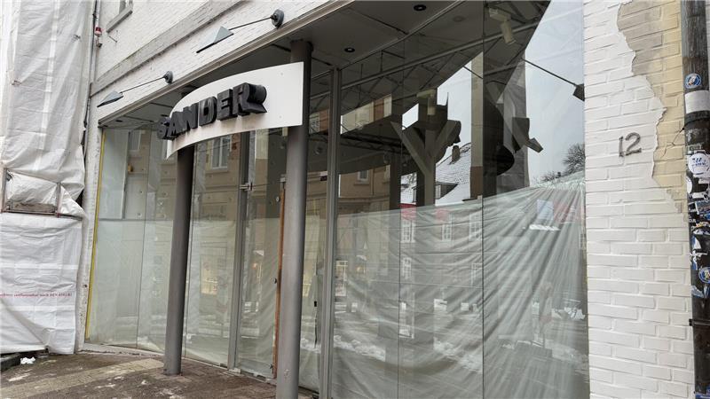 Ins ehemalige Modehaus Sander wird zeitnah der Laden No. 5 aus der Hökerstraße einziehen.