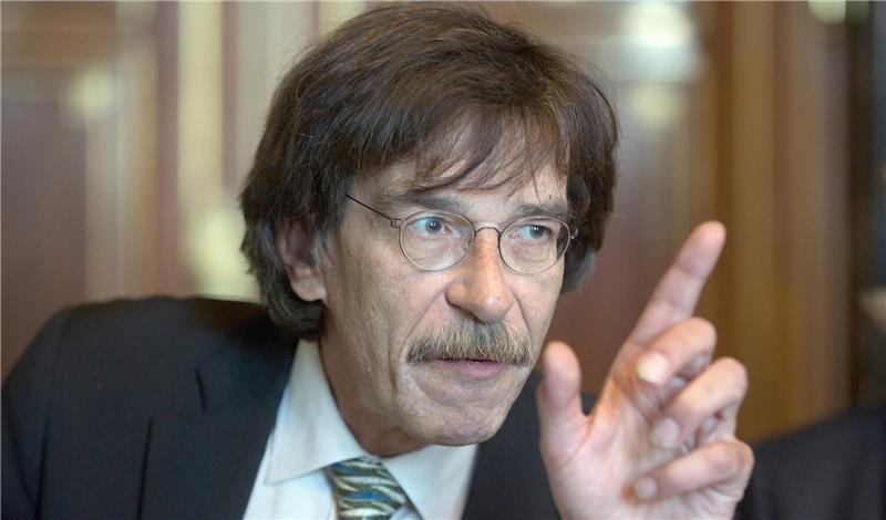 Insgesamt 18 Jahre war Jörn Walter Oberbaudirektor der Hansestadt Hamburg, nun geht der 60-Jährige in den Ruhestand. Foto dpa