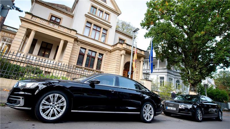 Insgesamt 20 Fahrer beschäftigt die niedersächsische Landesregierung. (Archivbild)