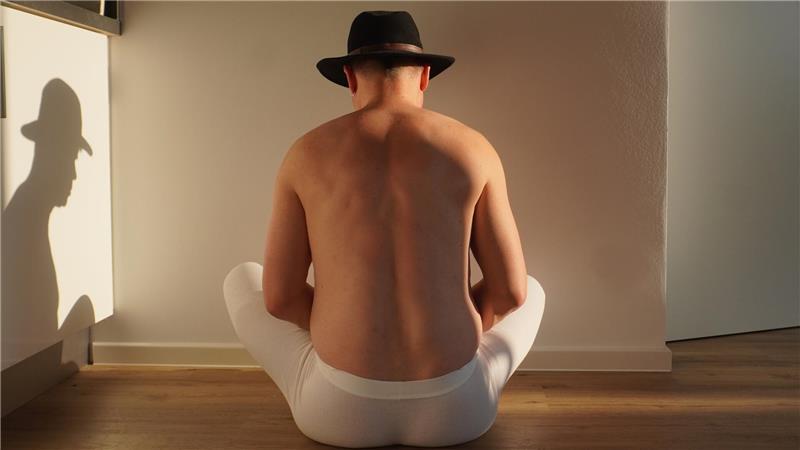 Insgesamt 4.000 Euro soll der junge Mann aus dem Kreis Rotenburg den Erpressern gezahlt haben (Symbolbild).