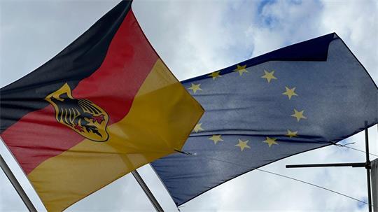 Insgesamt gibt die EU-Kommission Deutschland ein gutes Zeugnis bei der Achtung der Rechtsstaatlichkeit. (Symbolbild) 