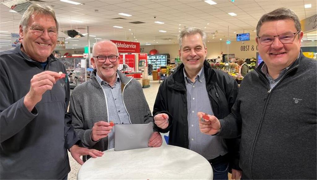 Insgesamt wurden in der Samtgemeinde Oldendorf-Himmelpforten 4100 Glücksbringer ...