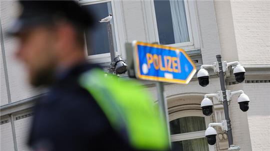 Intelligente Videoüberwachung wird schon seit 2023 am Hansaplatz genutzt. Jetzt kommt sie auch am Hachmannplatz zum Einsatz. (Archivbild)