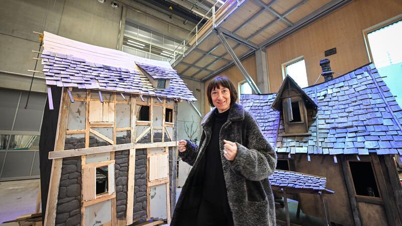 Bregenzer Festspiele zeigen Webers „Freischütz“ Intendantin Elisabeth Sobotka warte „schon fast euphorisch“ auf die erste Aufführung der diesjährigen Bregenzer Festspiele. Das Foto stammt aber noch aus der Montagehalle für die Kulissenteile im Februar.