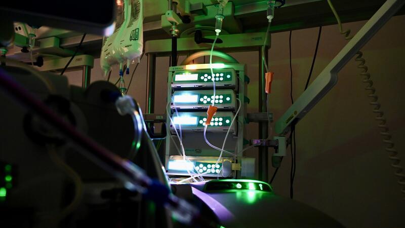 Intensivmedizin ist Hightech. Irgendwo ertönt immer ein Piepton.