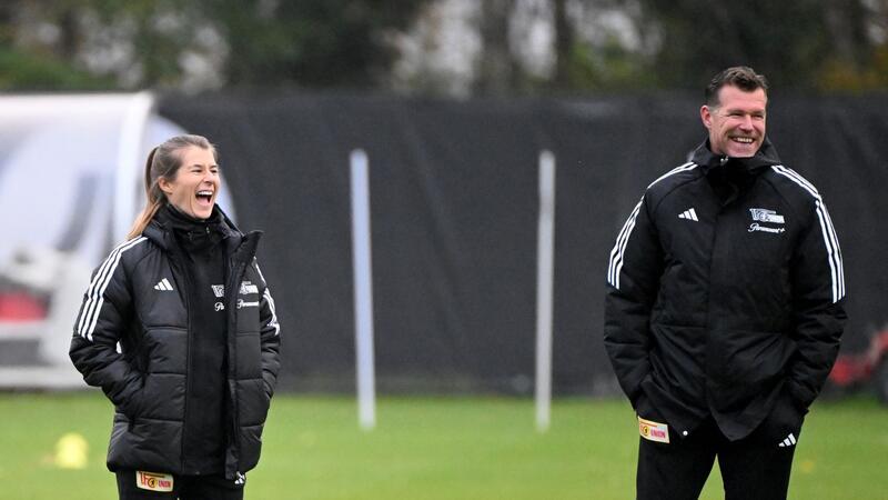 Interimstrainer Marco Grote und Co-Trainerin Marie-Louise Eta leiten das Training.