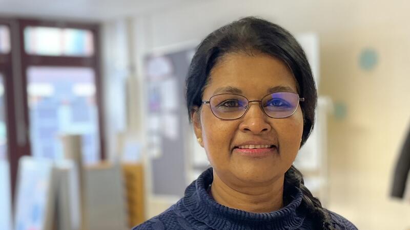 Inthumathy Uthayakumar, zweite Vorsitzende des Frauenvereins Himmelblau für interkulturelle Bildung und Begegnung in Buxtehude.