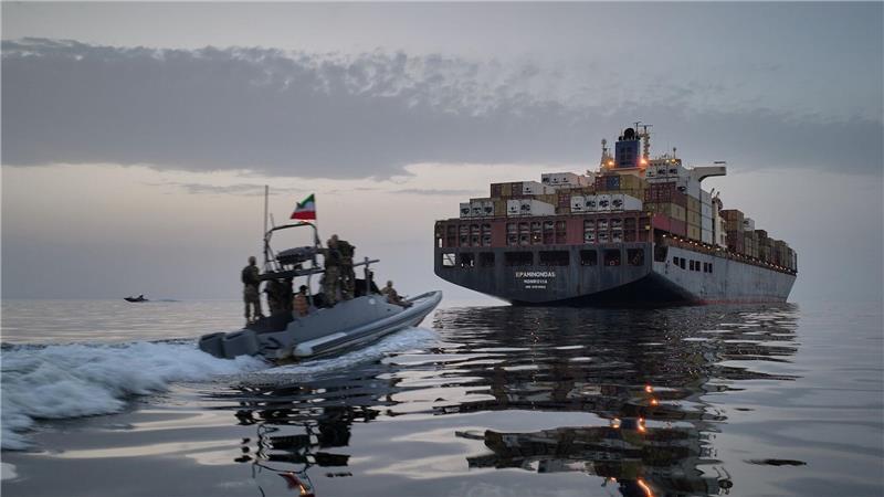 Iran blockiert die Straße von Hormus für den internationalen Schiffsverkehr.