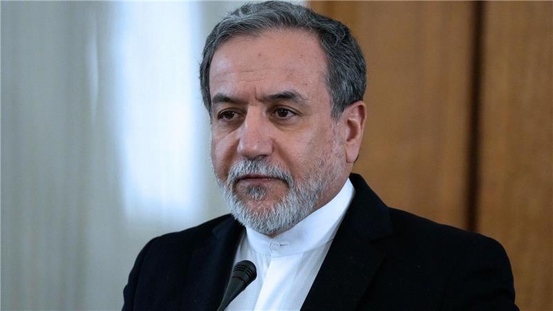 Irans Außenminister: Können Urananreicherung nicht aufgeben Irans Außenminister Araghtschi zeigt sich zu Verhandlungen über das Atomprogramm seines Landes bereit. (Archivbild)