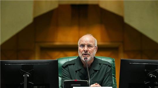 Irans Parlamentspräsident Ghalibaf pocht auf ein Ende der US-Seeblockade. (Archivbild) 