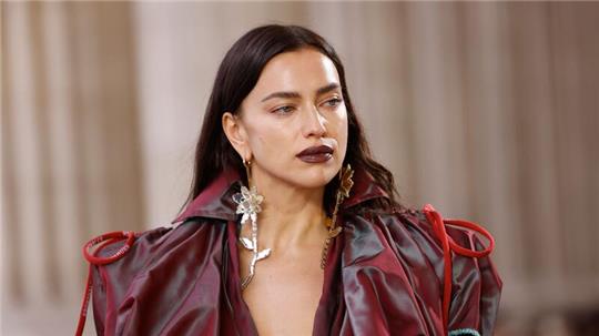Irina Shayk hasste es als Kind, ein Mädchen zu sein.