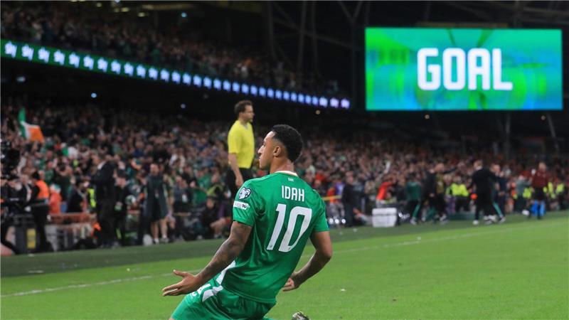 Bilder des Tages Irlands Adam Idah jubelt nach seinem Tor zum 2:2.