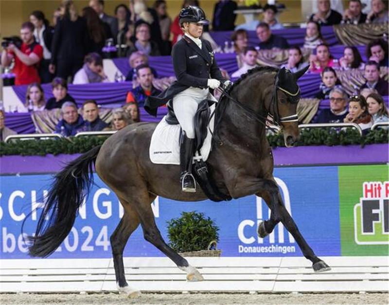 Isabell Werth siegte im Finale des Nürnberger Burg-Pokals mit Skovens Tzarina.Foto: Lafrentz/imago images