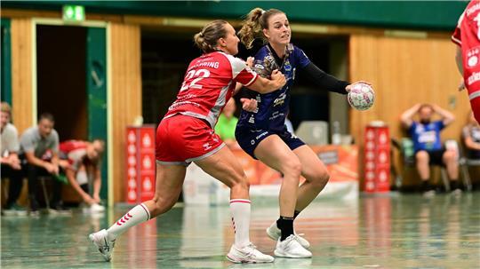 Isabelle Dölle wirft sechs Tore gegen Metzingen.