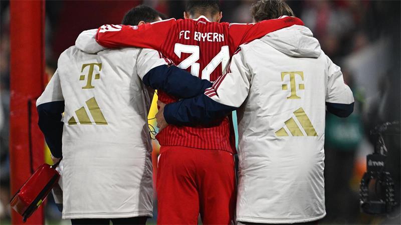Spätes BVB-Tor stoppt die Bayern: 2:2 im Topspiel Ismael Saibari musste früh vom Feld.