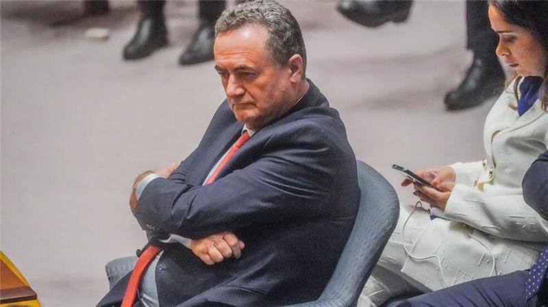 Israels Verteidigungsminister für Angriff auf Atomanlagen Israel hatte bei einem Angriff im Oktober bereits Radar- und Raketenanlagen im Iran zerstört.