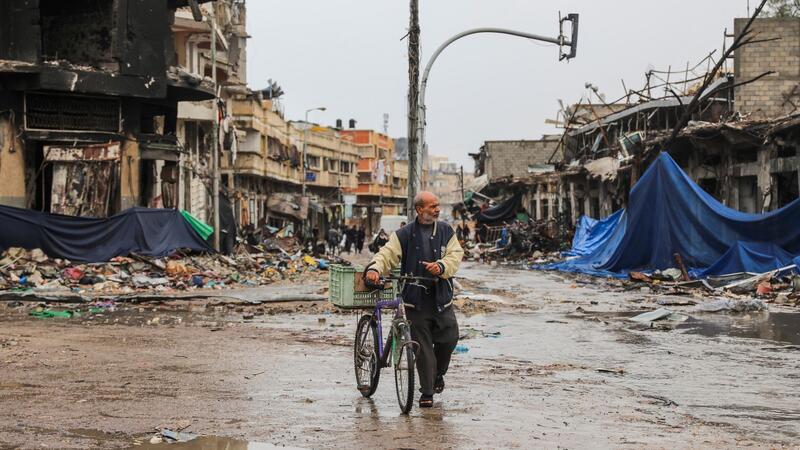 Weitere Geiseln in Gaza vor Freilassung Israel und die islamistische Hamas haben sich auf eine Verlängerung der Feuerpause geeinigt.