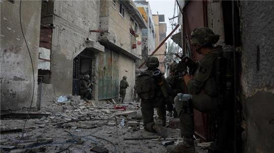 Israel vermutet, dass sich in Chan Junis die Führungsspitze der islamistischen Hamas versteckt hält.