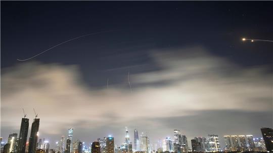 Israel wird erneut Ziel iranischer Raketen. 