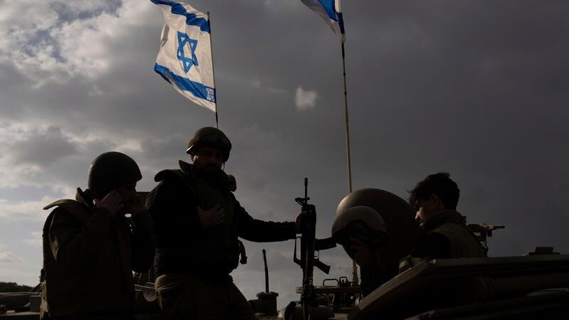 Tote bei Beschuss von Klinik in Gaza Israelische Soldaten an der Grenze zum Gazastreifen.