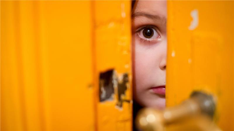 Ist mein Kind nun traumatisiert, weil es uns beim Sex gesehen hat? Eine Expertin kann Eltern beruhigen.