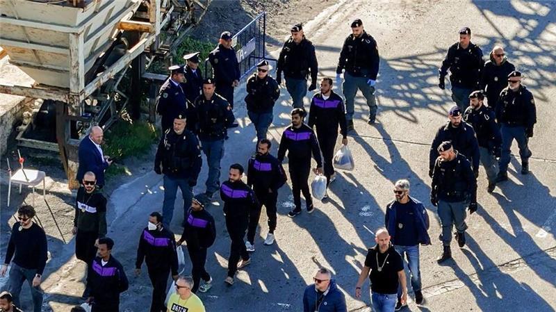 Italien muss nun doch sieben Mittelmeer-Flüchtlinge aufnehmen. (Foto: Archiv)