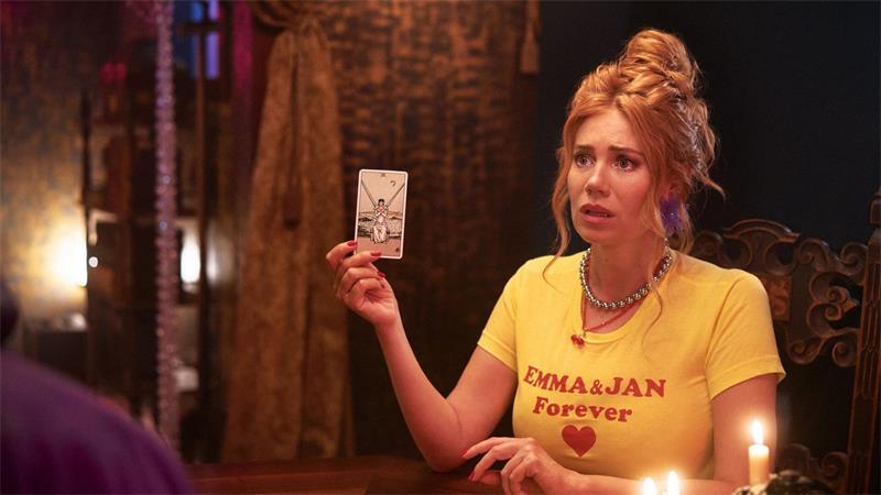 Ivy (Palina Rojinski) in einer Szene der ZDF-Serie „My Ex“.