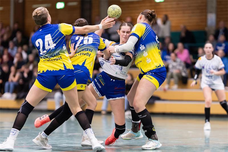 Lukasz Minkus führt Horneburg zum ersten Sieg – BSV bricht zwei Mal ein JSG-Shooterin Inja Motzkus und die JSG Fredenbeck/Stade/Harsefeld sind zufrieden, während der BSV zwei Führungen herschenkte (Archivbild).