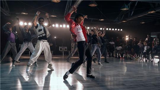 Jaafar Jackson spielt in seiner ersten Filmrolle den „King of Pop“ - seinen Onkel Michael Jackson.