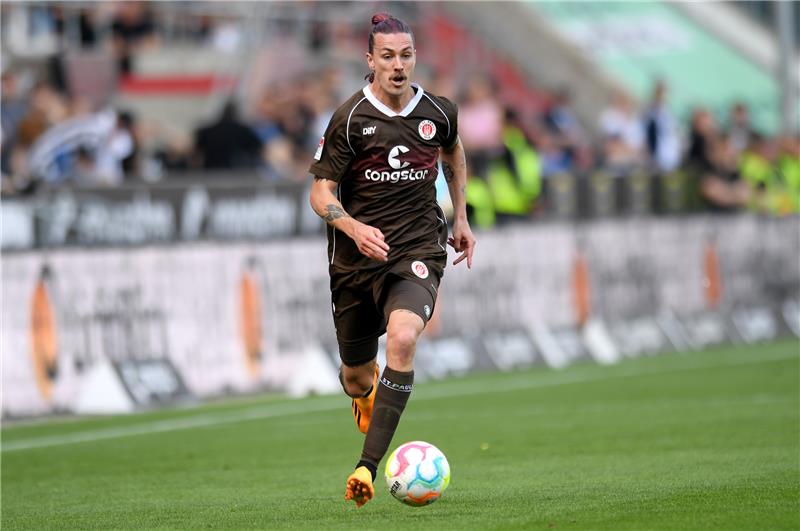 St. Pauli gibt Kapitän für neue Saison bekannt Jackson Irvine wird alleiniger Kapitän des FC St. Pauli. Foto: Christian Charisius/dpa