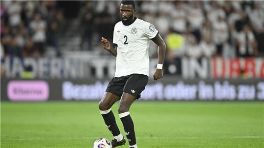 Jahrelang gesetzt als Abwehrchef, jetzt nicht mehr: Antonio Rüdiger. (Archivbild) 