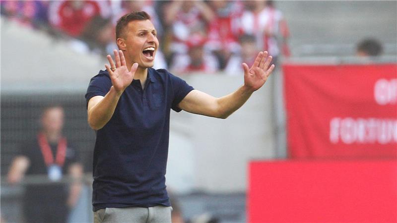 Jakob Fimpel hat Schalke 04 zum zweiten Mal in dieser Saison interimsweise übernommen